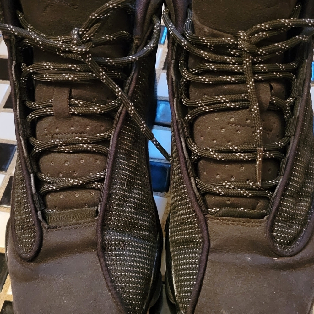 Unisex black air jordan retro 13